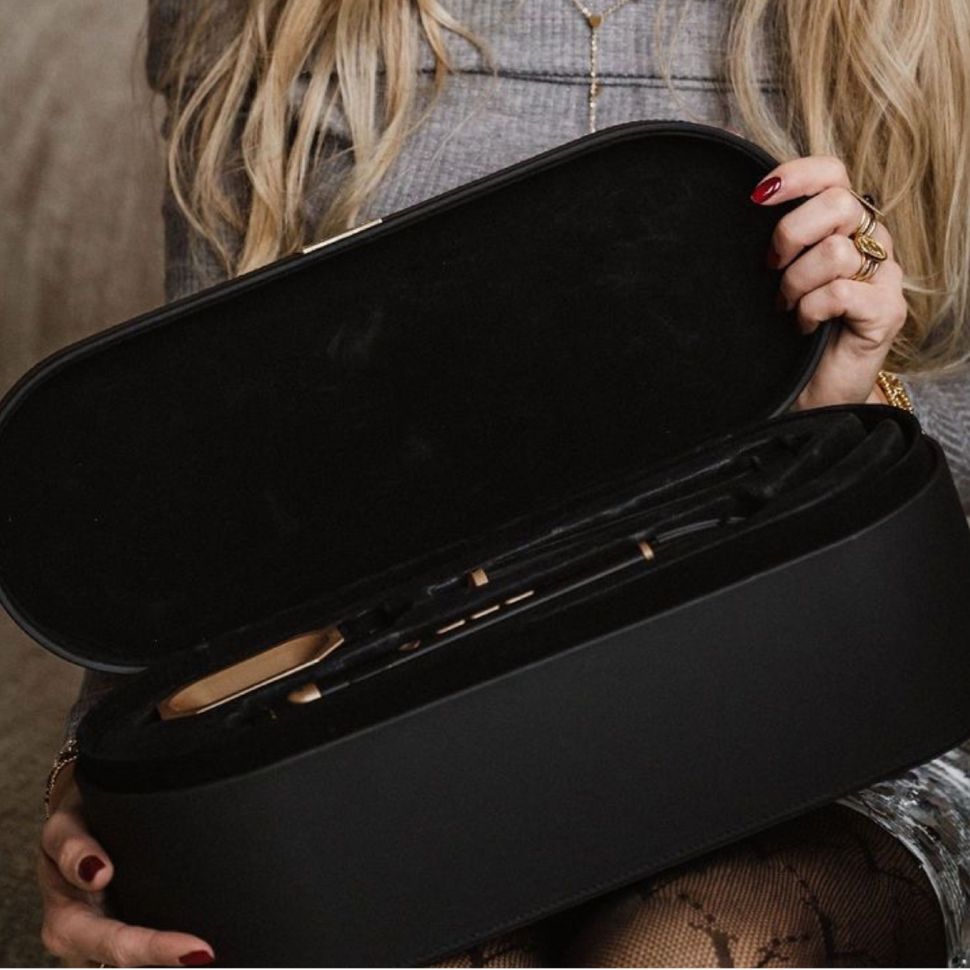 Blanc Square Airstyler – Multistyler Pro – Blow Dry Brush and Curling Brush – 5-in-1 Curling Wand – Hair Styler – Hot Air Brush – Hairwrap – Includes Premium Storage Case